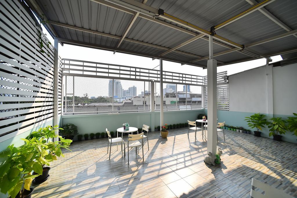Take A Rest Hotel Bangkok Eksteriør bilde